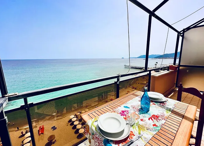 Hostdomus - Mare Διαμέρισμα Pietra Ligure