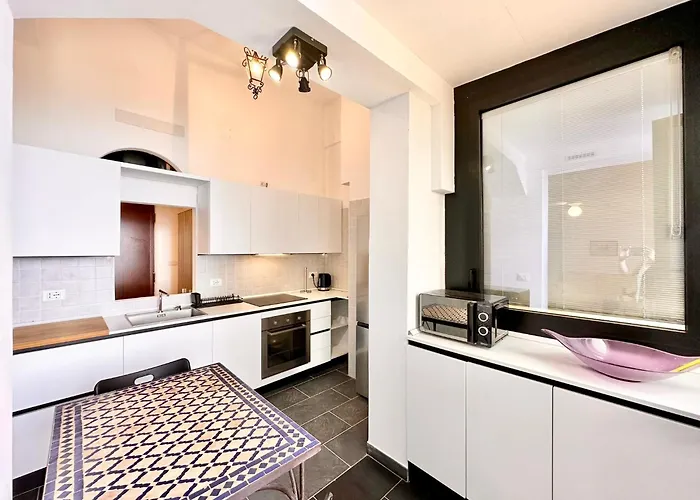 Hostdomus - Mare Pietra Ligure