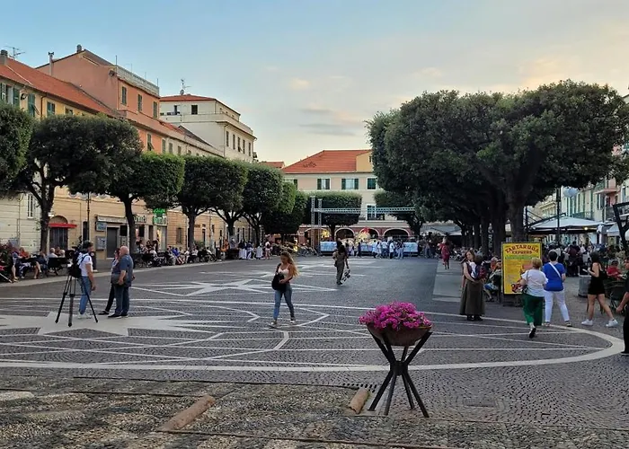 Hostdomus - Mare * Pietra Ligure