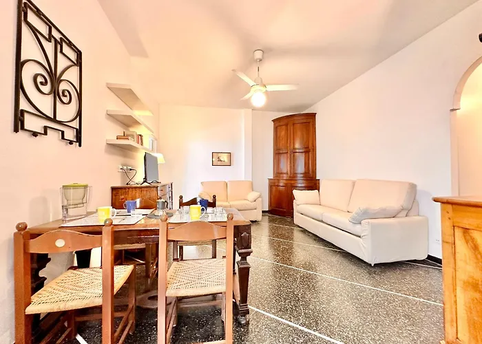 Hostdomus - Mare Pietra Ligure